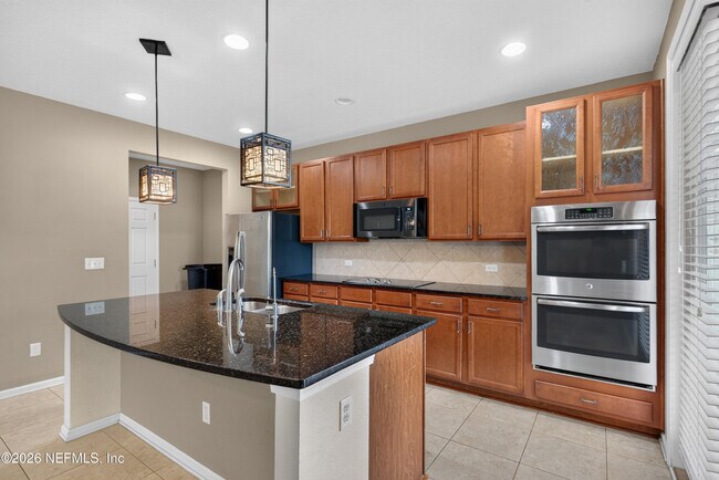 Building Photo - 263 Gilmore Ln