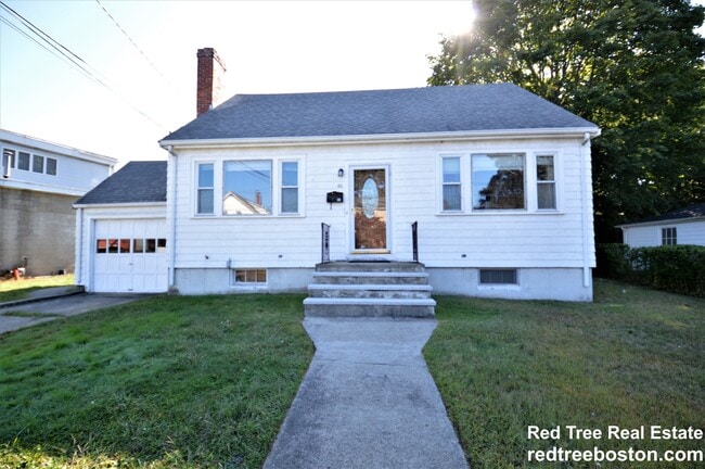 Primary Photo - 82 Lexington St