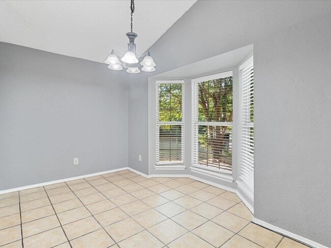 Building Photo - 2117 Foxfire Rd