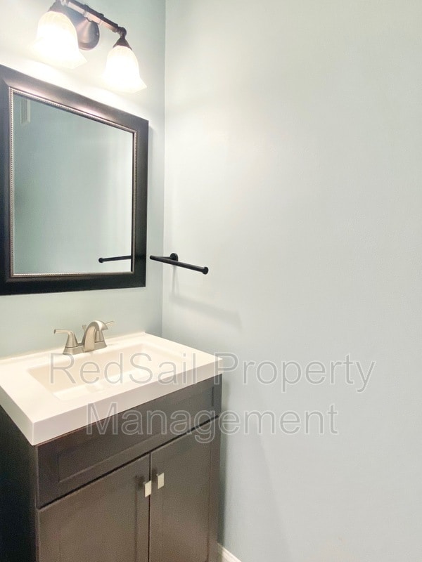 Building Photo - 13326 Harbor Dr