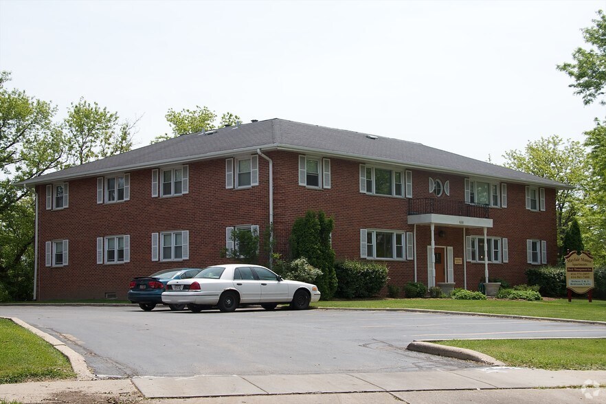 Mayfair Manor 11040 W Meinecke Ave Wauwatosa WI 53226 Apartment Finder