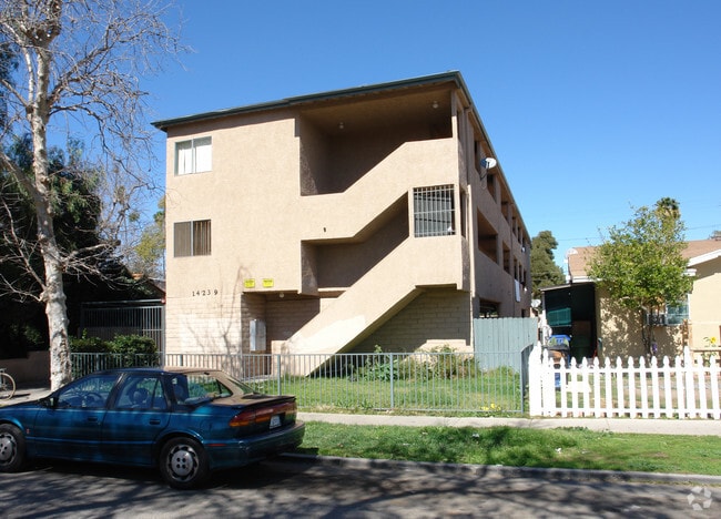 Building Photo - 14239 Gilmore St