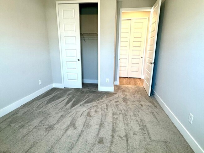 Building Photo - 7825 Spectrum Dr
