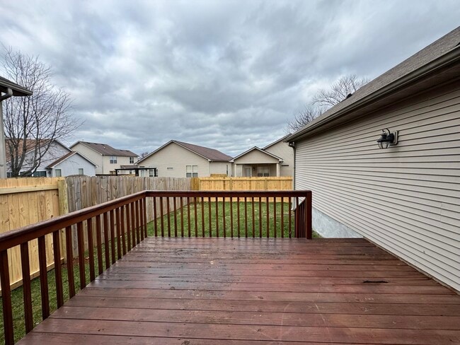 Building Photo - 409 Ella Rae Ln