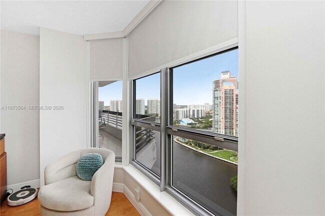 Building Photo - 3530 Mystic Pointe Dr