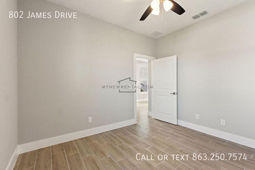 Building Photo - 802 James Dr