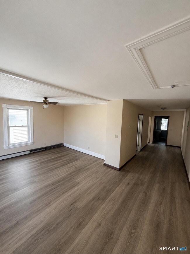 Building Photo - 27 Soule St