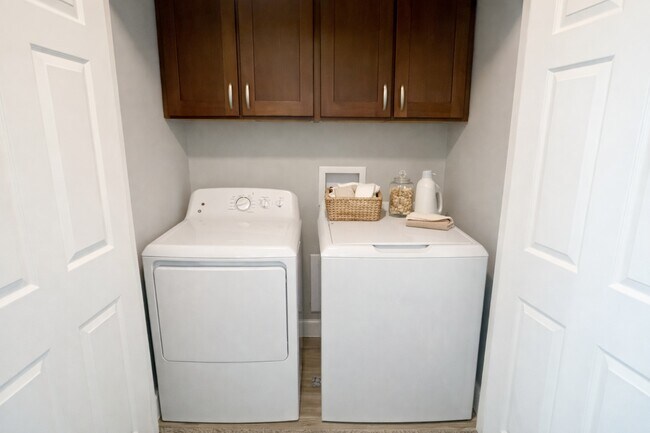 Building Photo - 720 E 1500 S