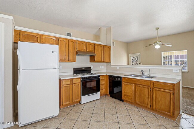 Building Photo - 2369 Joshua Louis Dr