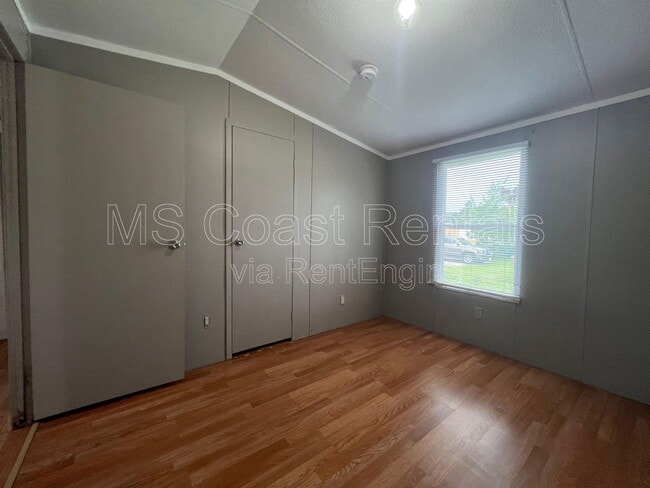 Building Photo - 8400 W Oaklawn Rd