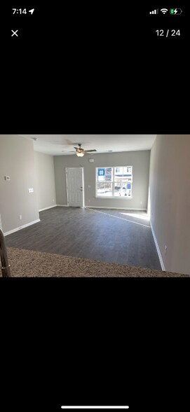 Building Photo - 338 Kristen Ct