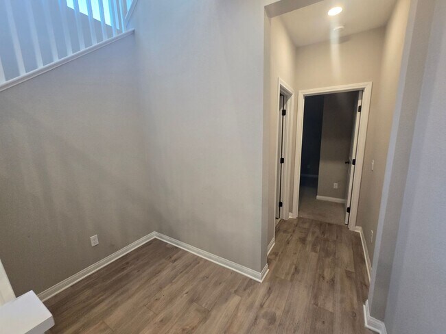 Building Photo - Fresh, Fun & Fully Loaded! 1681 Whitmore L...