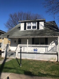 Building Photo - 324 Shawnee Ave