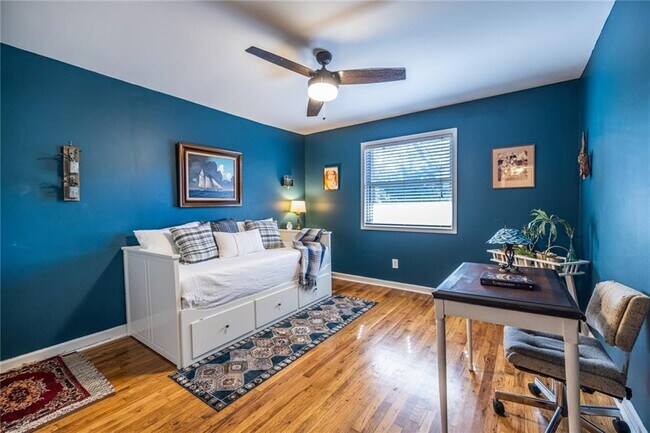 Building Photo - 520 Park Ave SE