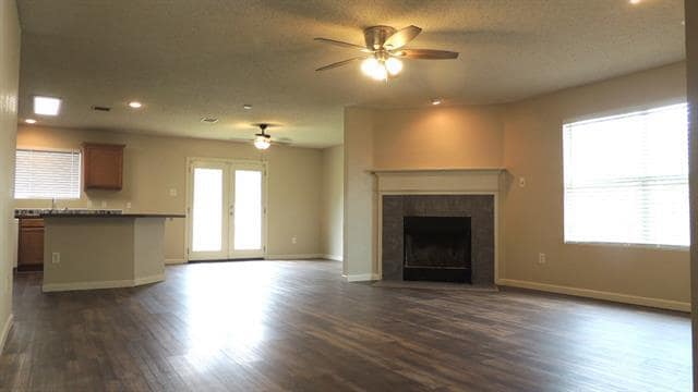 Building Photo - 309 Spurlock Dr