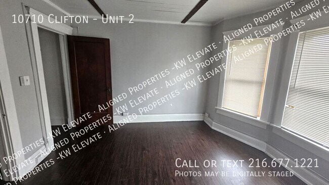 Building Photo - 10710 Clifton-Unit 2