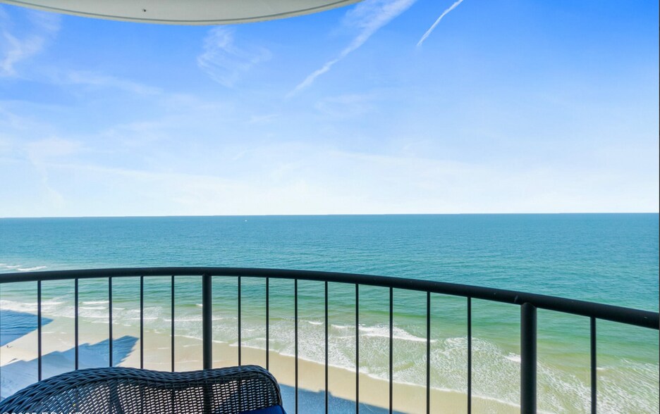 Building Photo - 3003 S Atlantic Ave