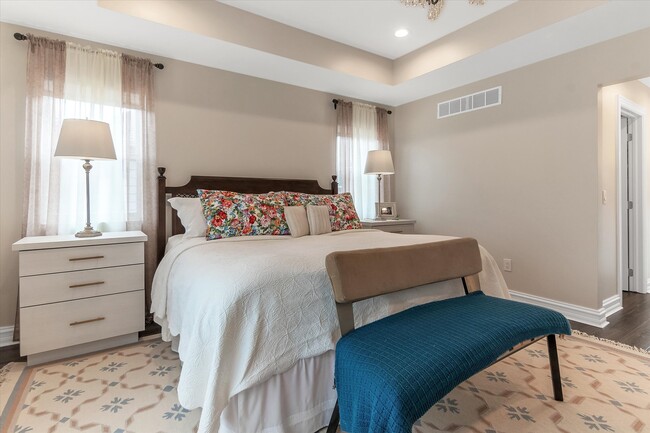 Building Photo - 37440 Curwood Dr