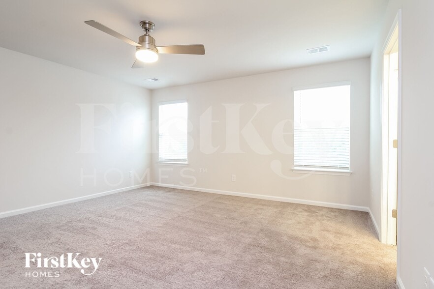 Building Photo - 721 Ridgemoor Trl