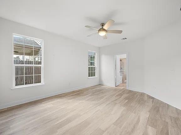 Building Photo - 528 Ayinger Ln