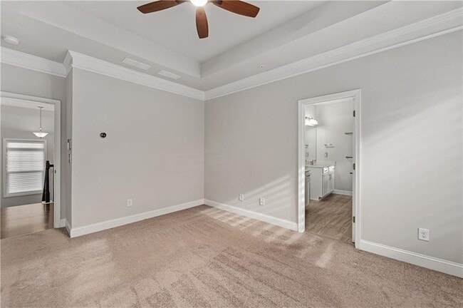 Building Photo - 6428 Brookside Blvd