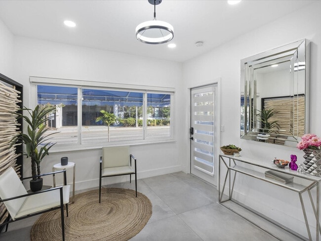 Building Photo - 9232 Harding Ave