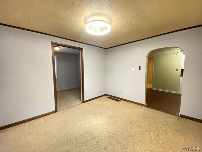 Building Photo - 3 Glenwood Ave