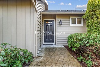 Building Photo - Gorgeous One Bedroom Condo in Cedar Mill! ...