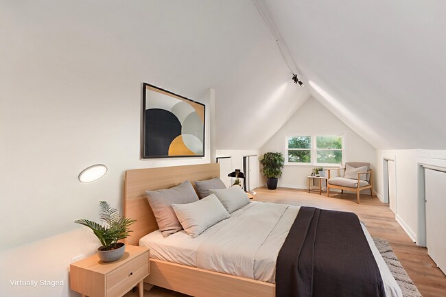 Building Photo - 865 Old Leonard Ave