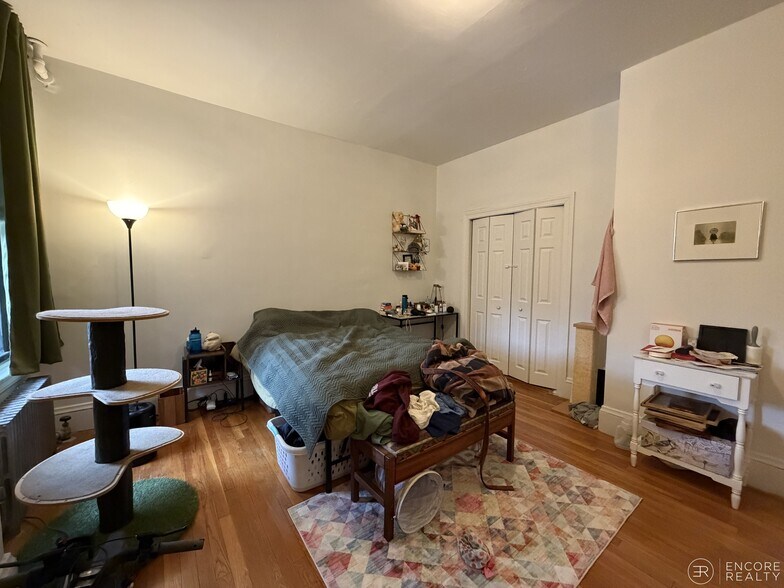 Building Photo - 16 Davis Ave