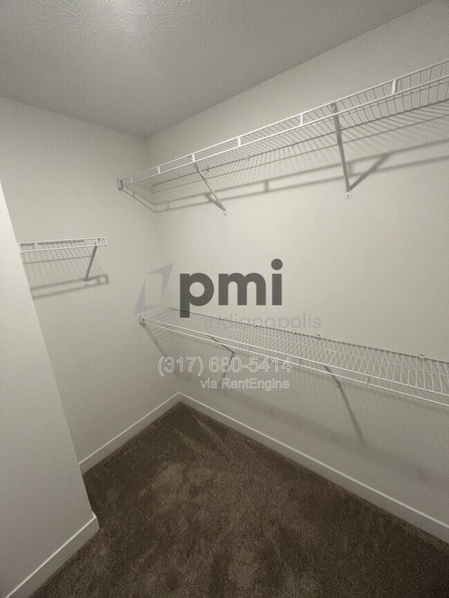 Building Photo - 4895 Gilet Dr