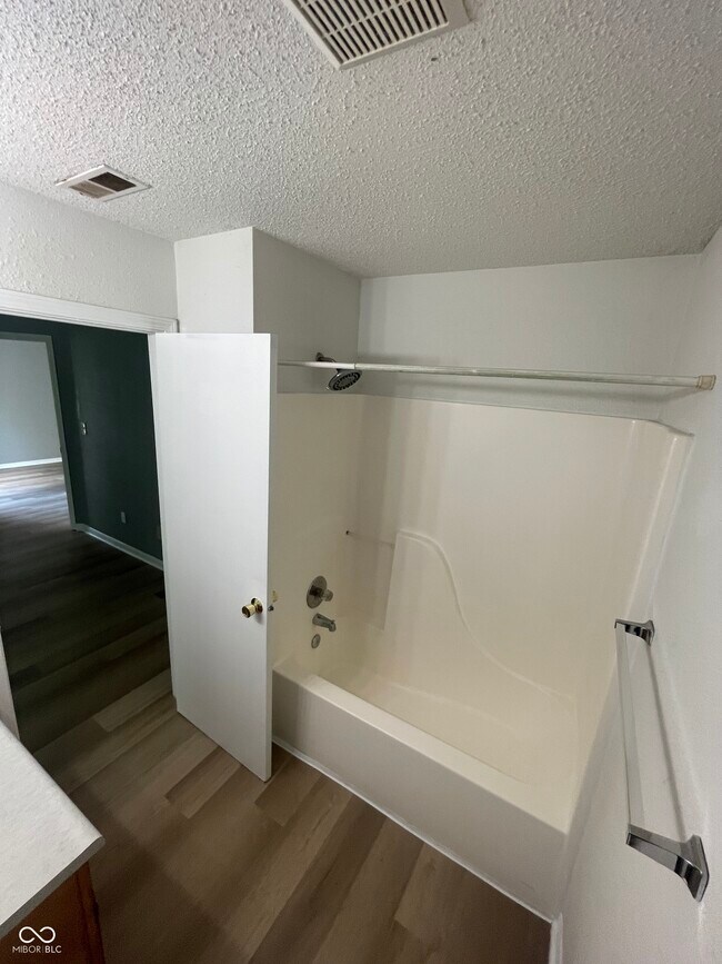 Building Photo - 10856 Orchard Valley Way