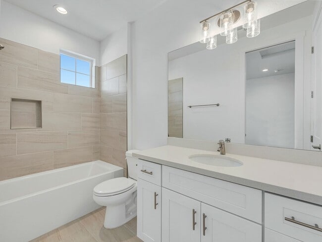 Building Photo - Gorgeous Flagstaff Property