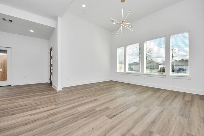 Building Photo - 9309 Caddo Rd