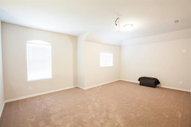 Building Photo - 907 Birchwood Dr