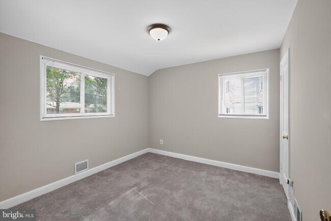 Building Photo - 11102 Bucknell Dr