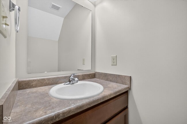 Building Photo - 793 N Crystal Dr