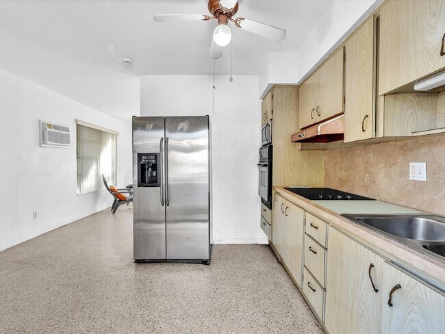 Building Photo - 2191 NE 172nd St