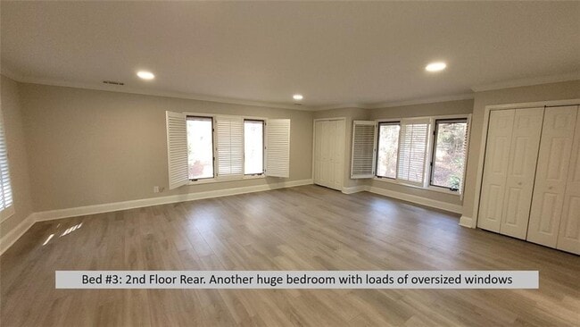 Building Photo - 9610 Farmbrook Ln