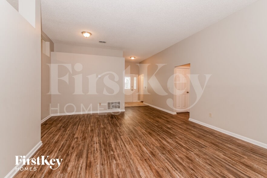 Building Photo - 12187 Silver Saddle Dr