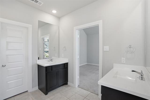 Building Photo - 12436 Penson St