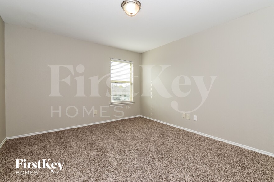 Building Photo - 1229 Koto Wood Dr