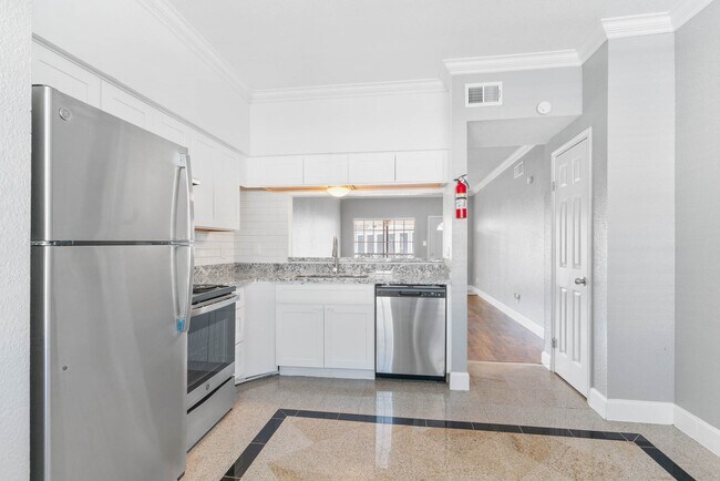 Building Photo - 14814 Perthshire Rd