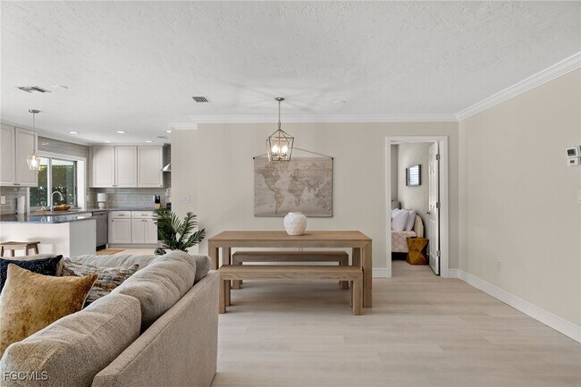 Building Photo - 3906 SE 20th Pl