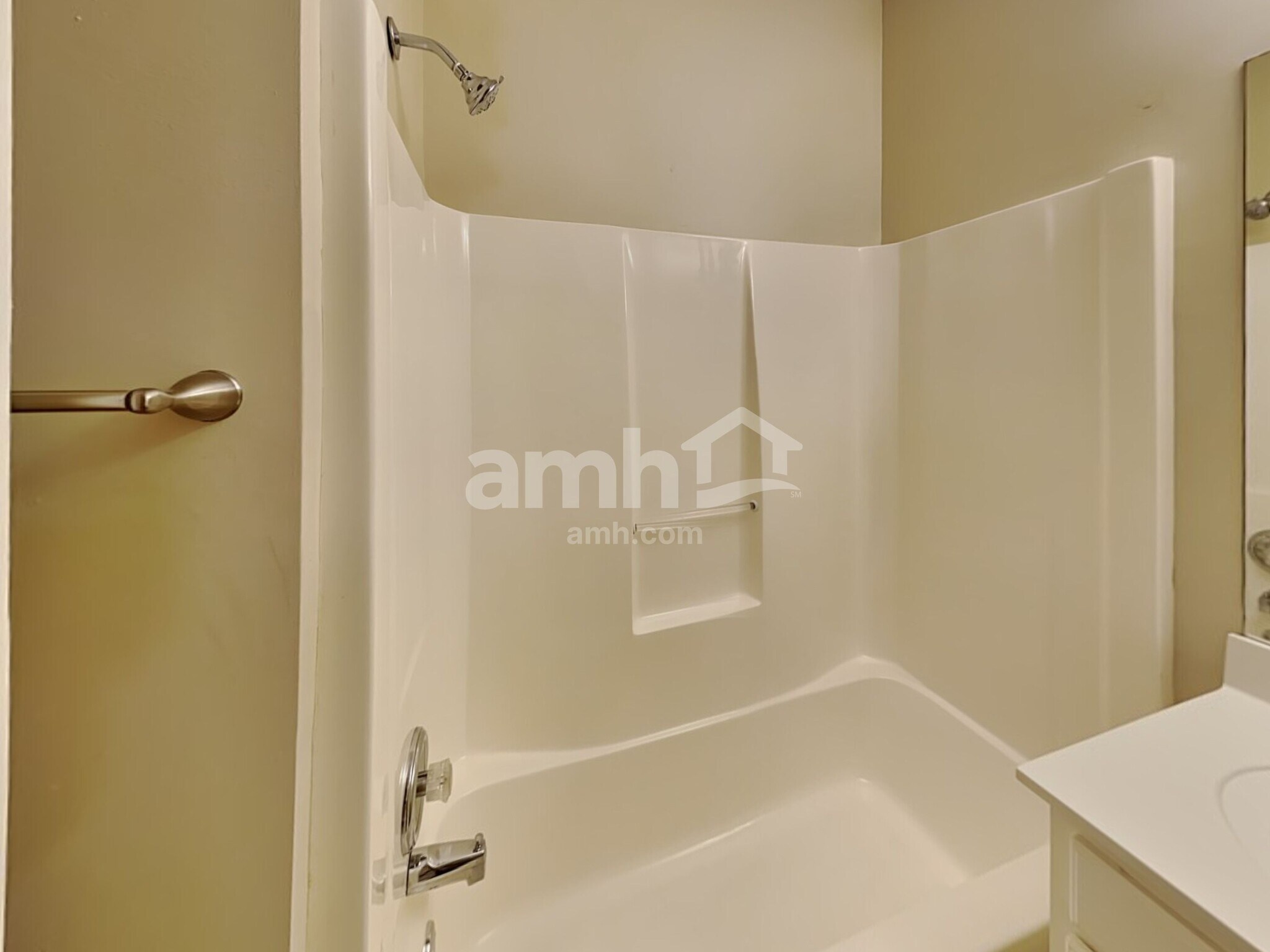 Building Photo - 521 Autumn Walk