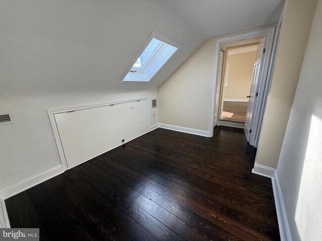 Building Photo - 1859 E Ridge Pike