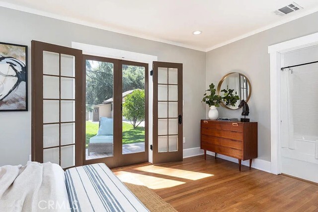 Building Photo - 977 N Hill St