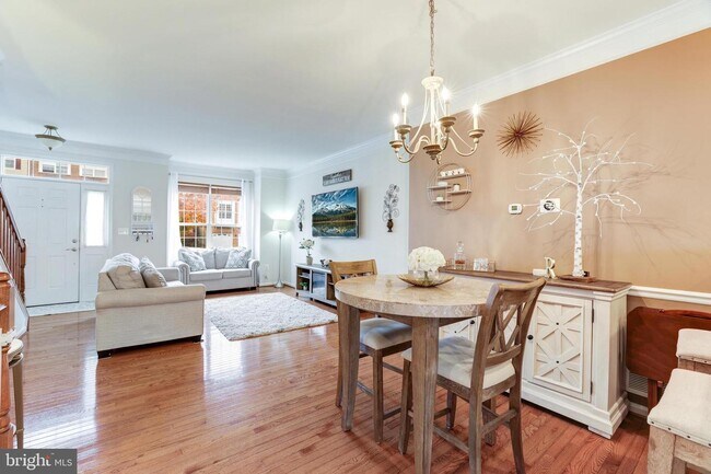 Building Photo - 575 Edmonton Terrace NE