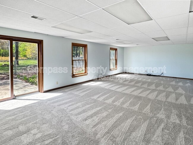 Building Photo - 18325 W Spring Lake Rd