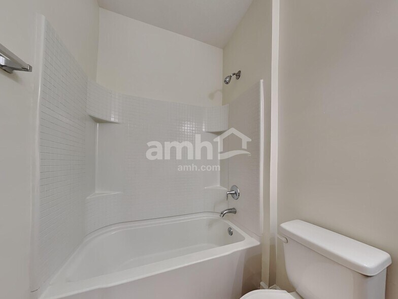 Building Photo - 8179 Radican Rd